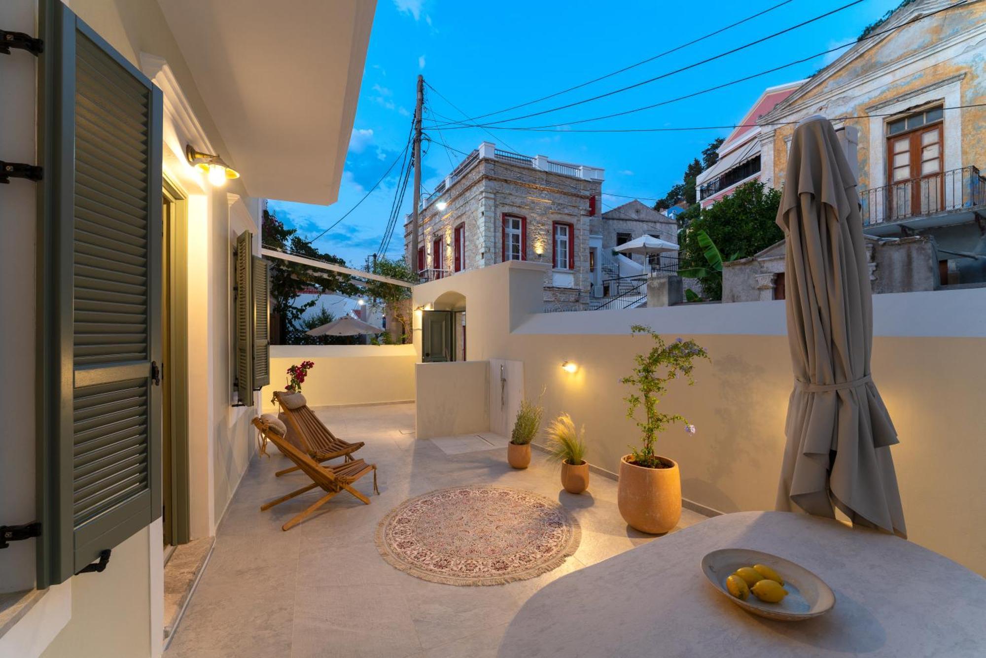 Nisomar Suites Symi Exterior photo